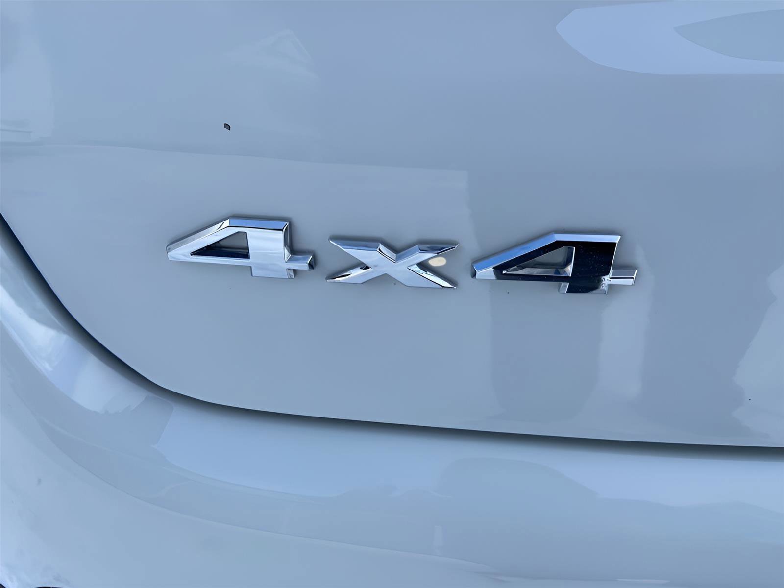 Used 2022 Jeep Compass Limited image 14