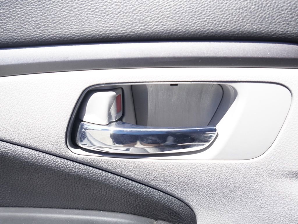 Used 2021 Honda Pilot EX image 8