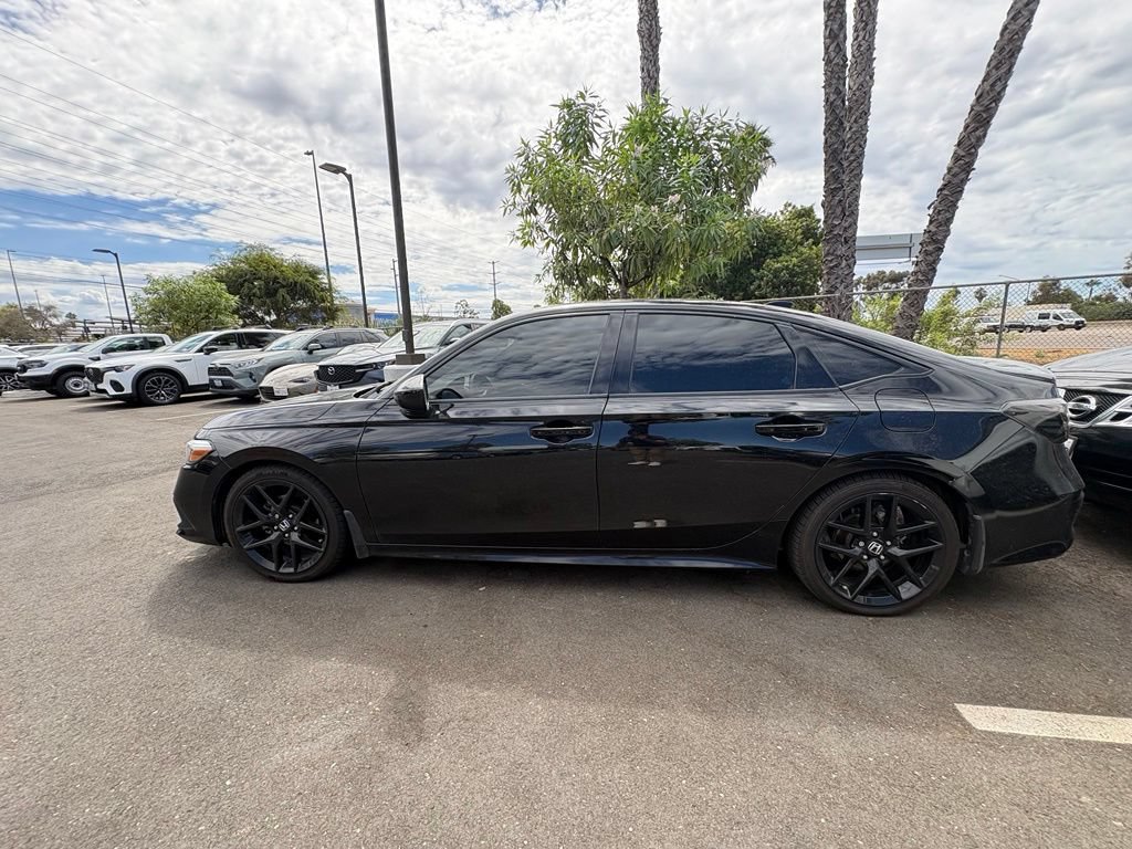 Used 2023 Honda Civic Sport image 9