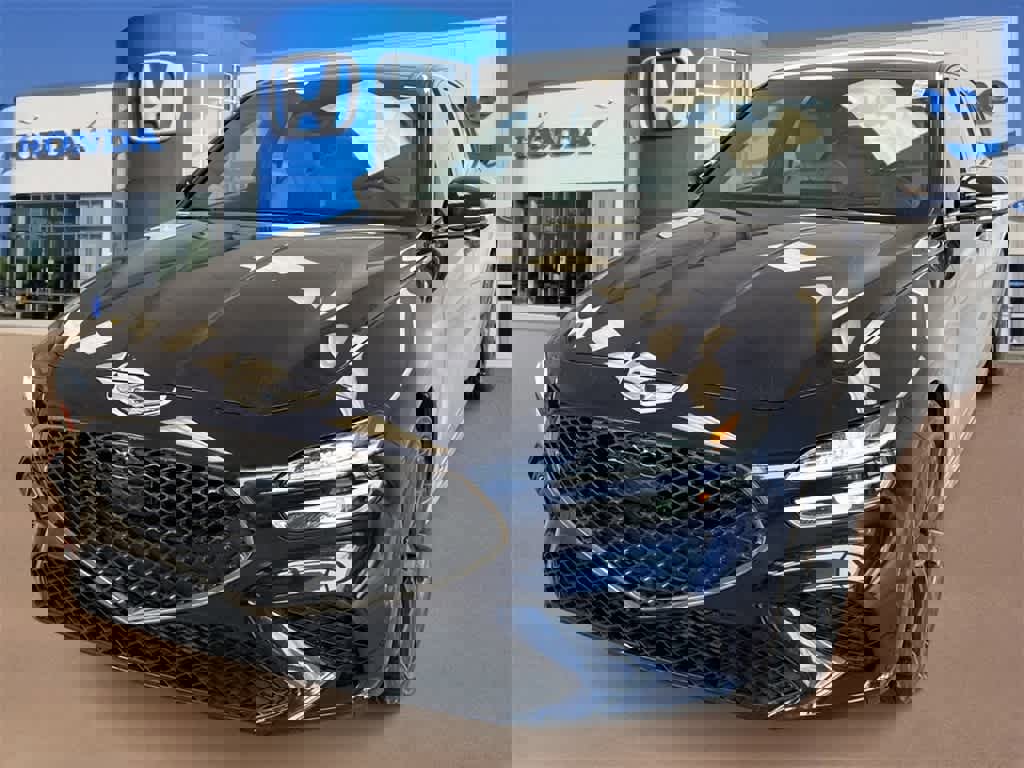 Used 2023 Genesis G70 3.3T w/ Sport Prestige Package image 4