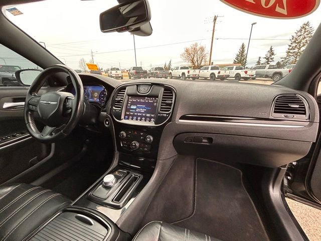Used 2019 Chrysler 300 S image 34