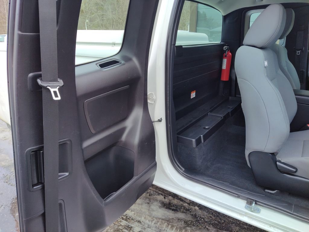Used 2018 Toyota Tacoma SR RWD image 20