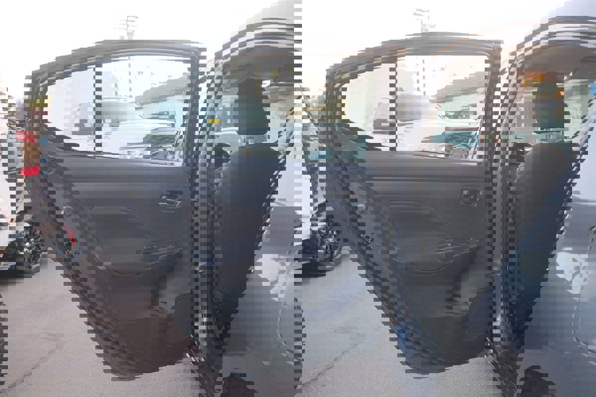Used 2021 Nissan Versa SV image 26