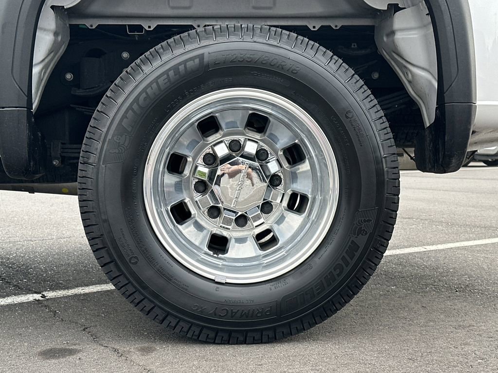 Used 2024 GMC Sierra 3500 Denali Ultimate AWD/4WD image 16