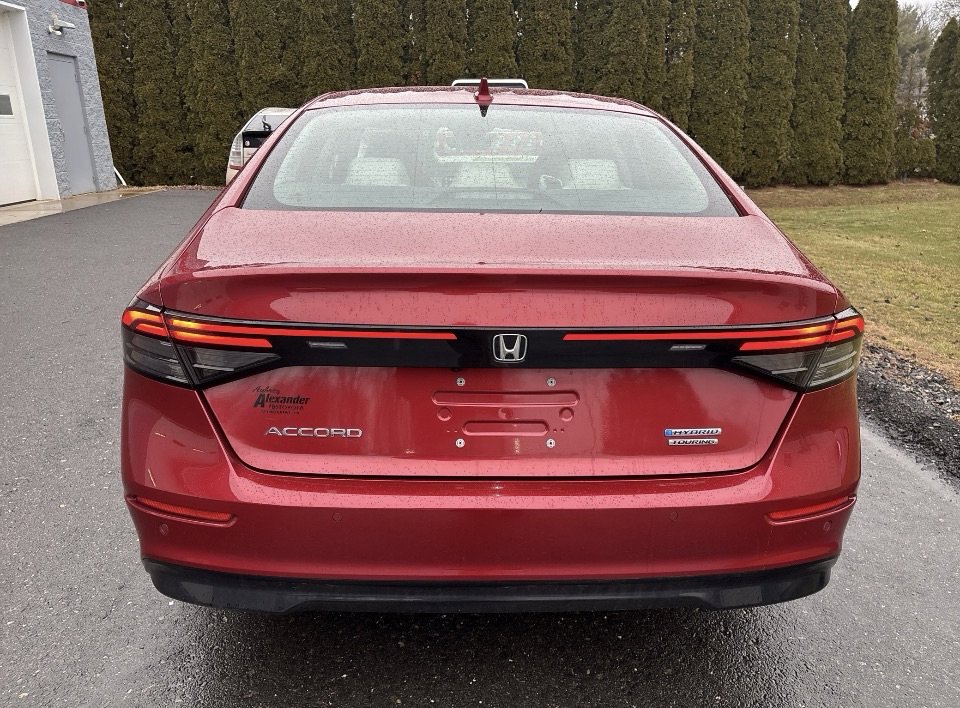 Used 2023 Honda Accord Touring image 4