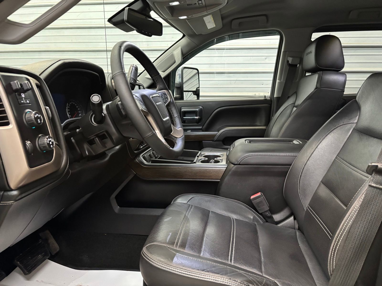 Used 2018 GMC Sierra 3500 Denali w/ Duramax Plus Package image 12