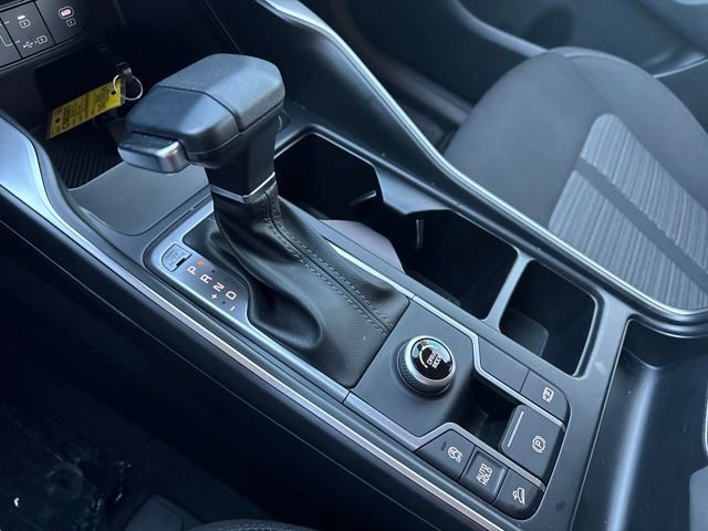 Used 2025 Kia Sorento LX image 24