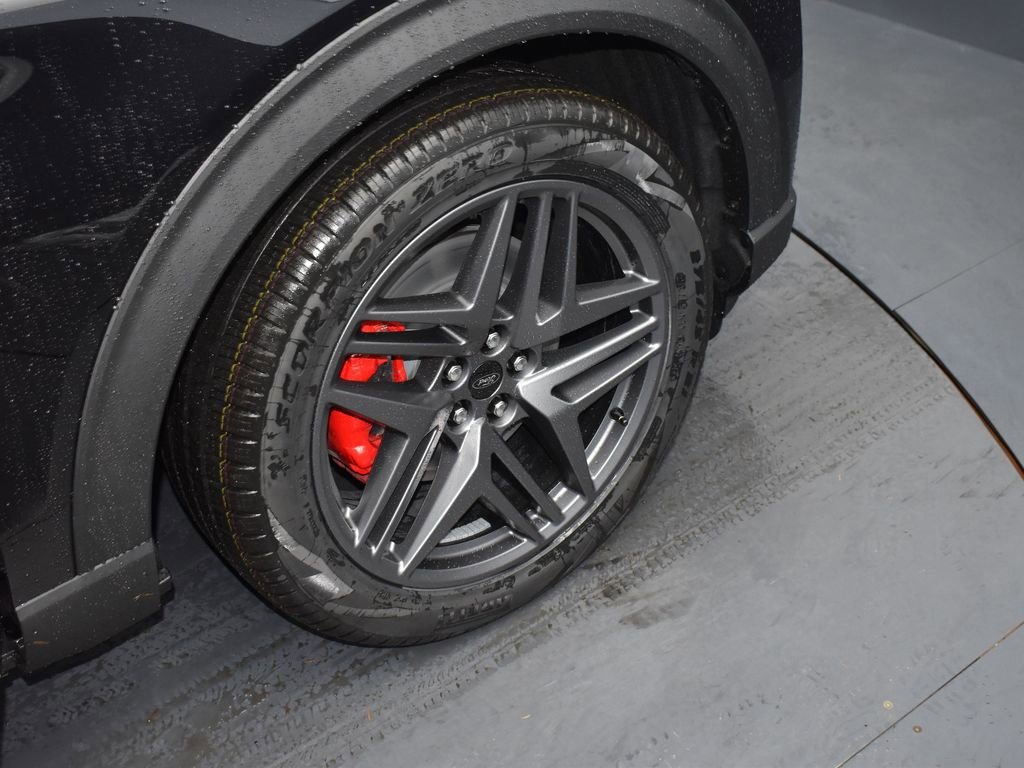 New 2026 Ford Explorer ST w/ Sun And Sound Package image 18