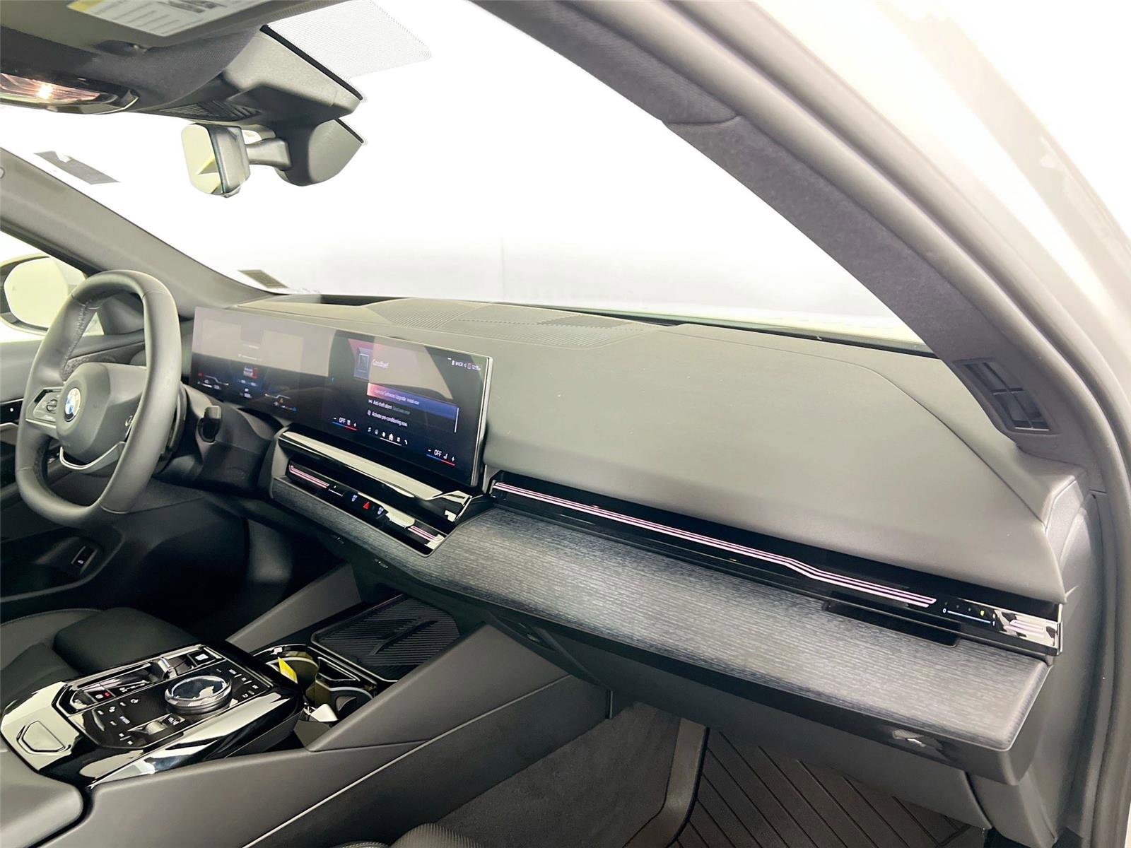 Certified 2026 BMW 530i xDrive w/ Premium Package image 28