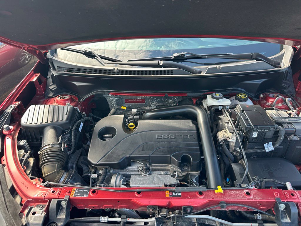 Used 2024 Chevrolet Equinox Premier w/ LPO, Floor Liner Package AWD/4WD image 31