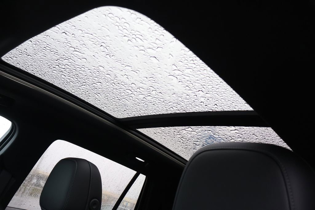 New 2026 Chevrolet Equinox LT w/ Convenience Package II image 16