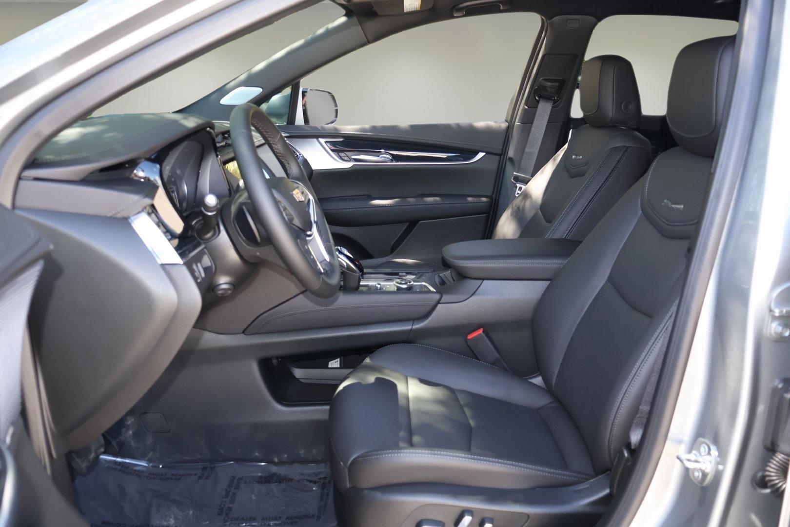 New 2025 Cadillac XT5 Premium Luxury image 12