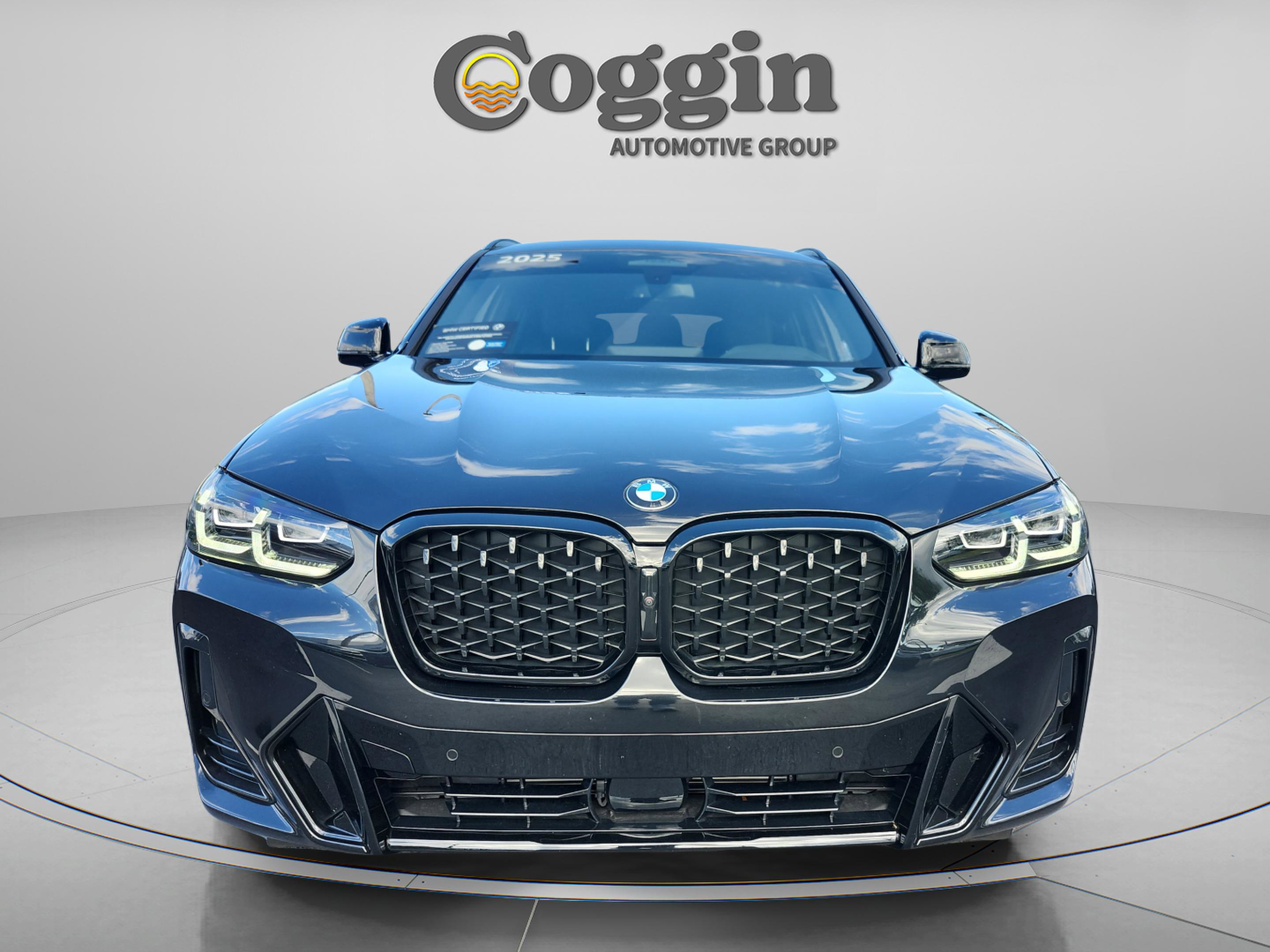 Certified 2025 BMW X4 xDrive30i w/ Premium Package image 9