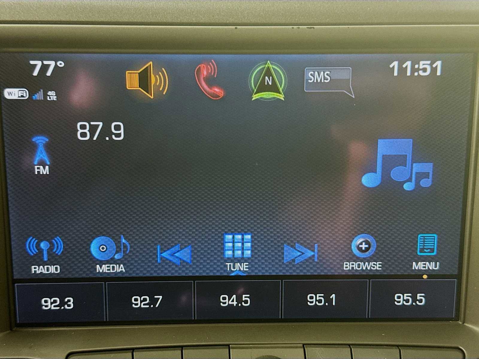 Used 2017 Chevrolet Corvette Stingray Coupe w/ 1LT image 17