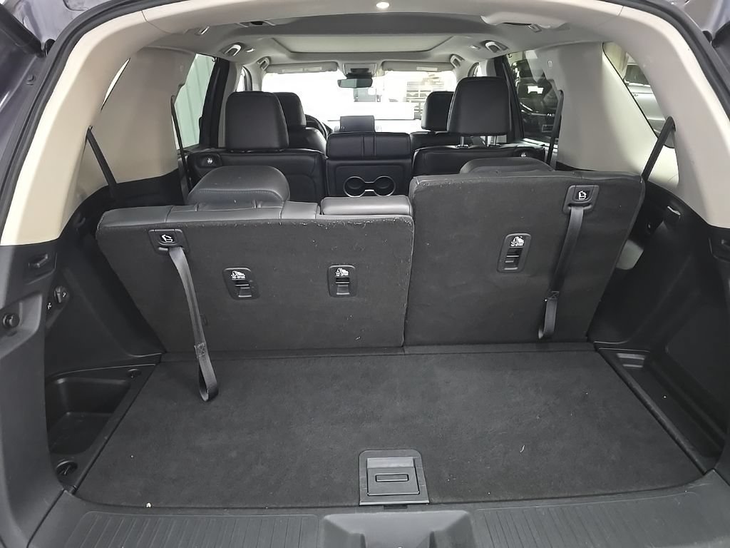 Used 2023 Honda Pilot Elite image 12