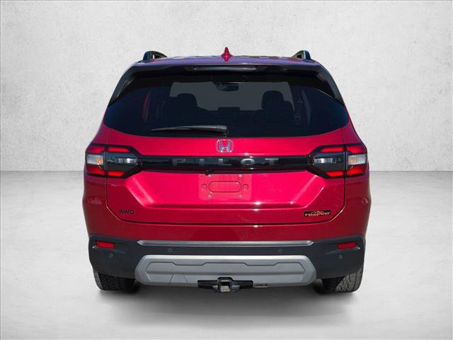 Used 2025 Honda Pilot TrailSport image 6