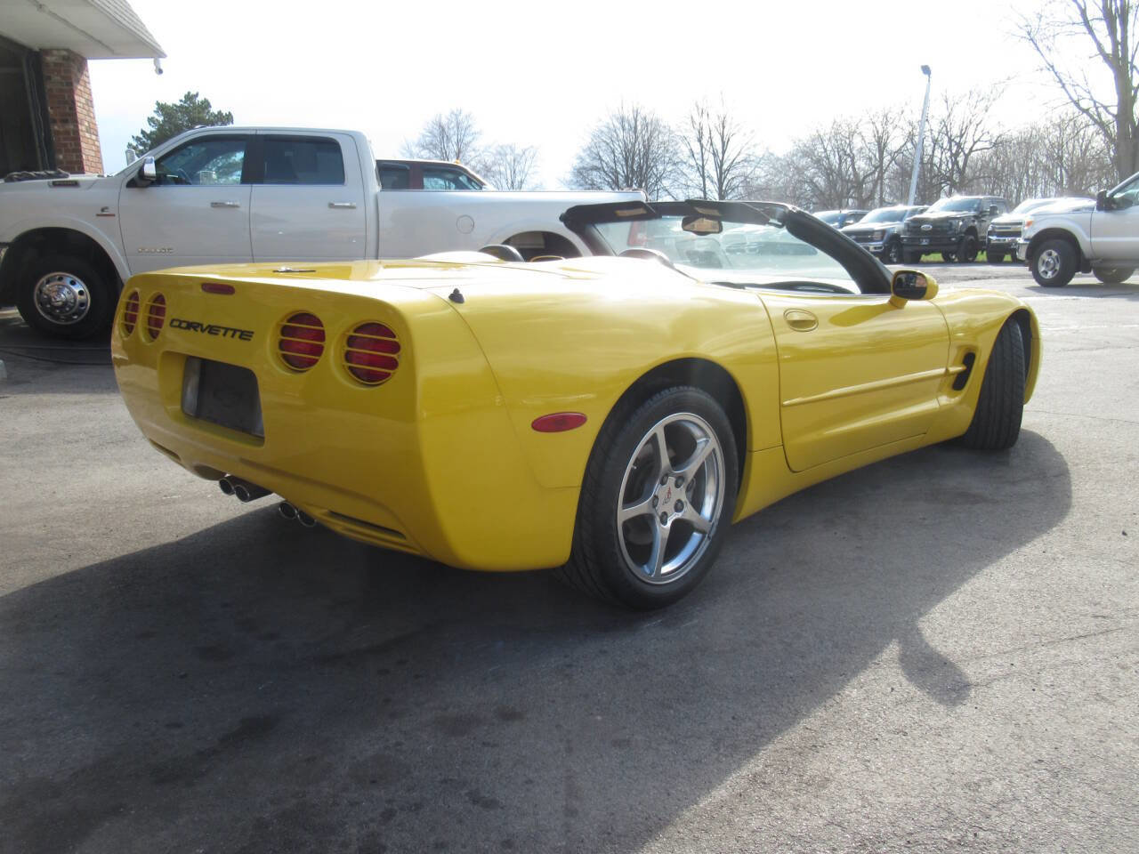 Used 2001 Chevrolet Corvette Convertible w/ Preferred Equipment Group2 image 10