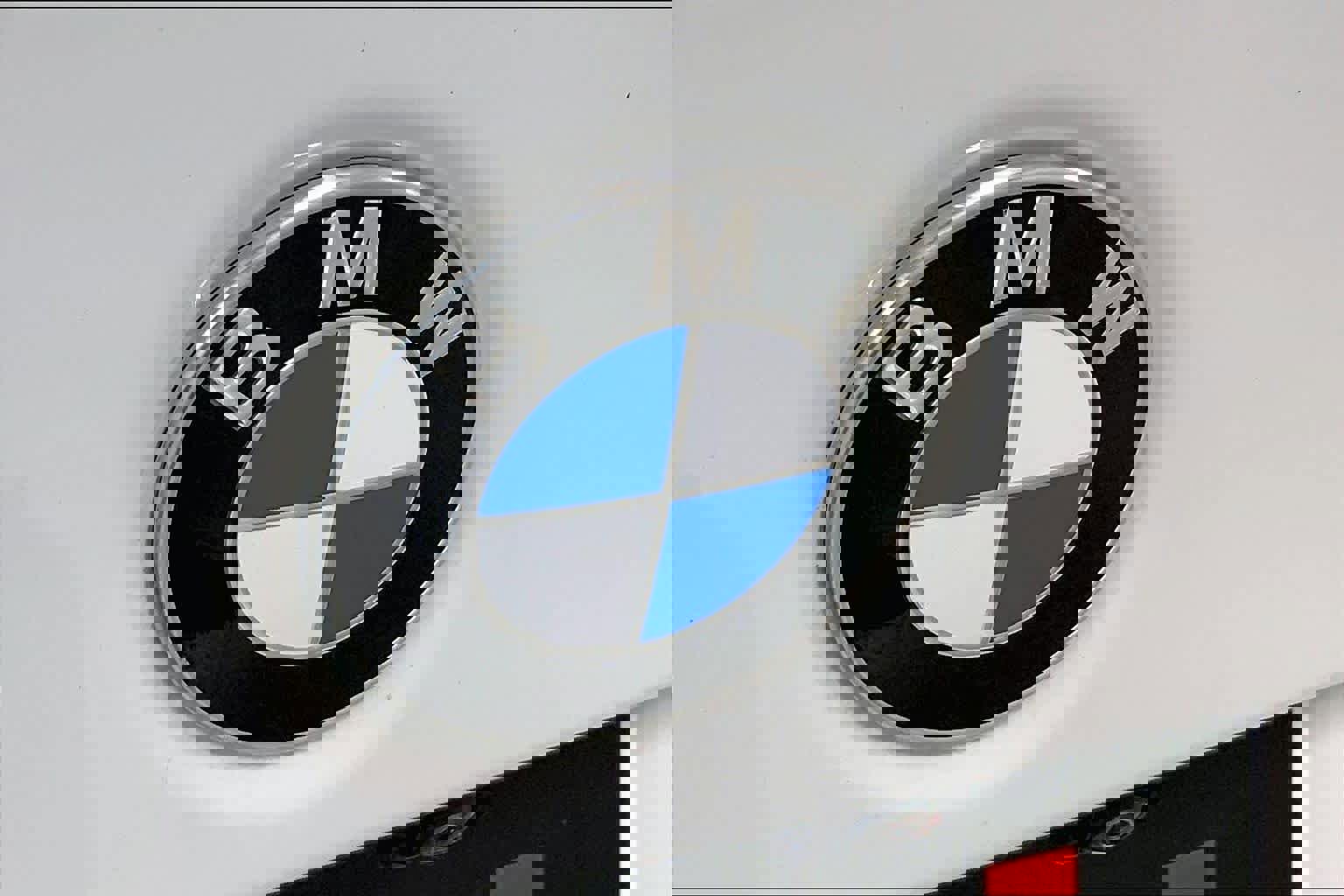 Certified 2024 BMW 330i xDrive Sedan w/ Convenience Package image 30