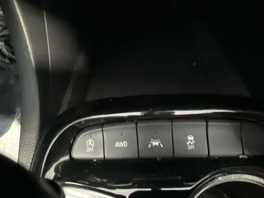 Used 2022 Buick Encore GX Select w/ Experience Buick Package AWD/4WD image 19