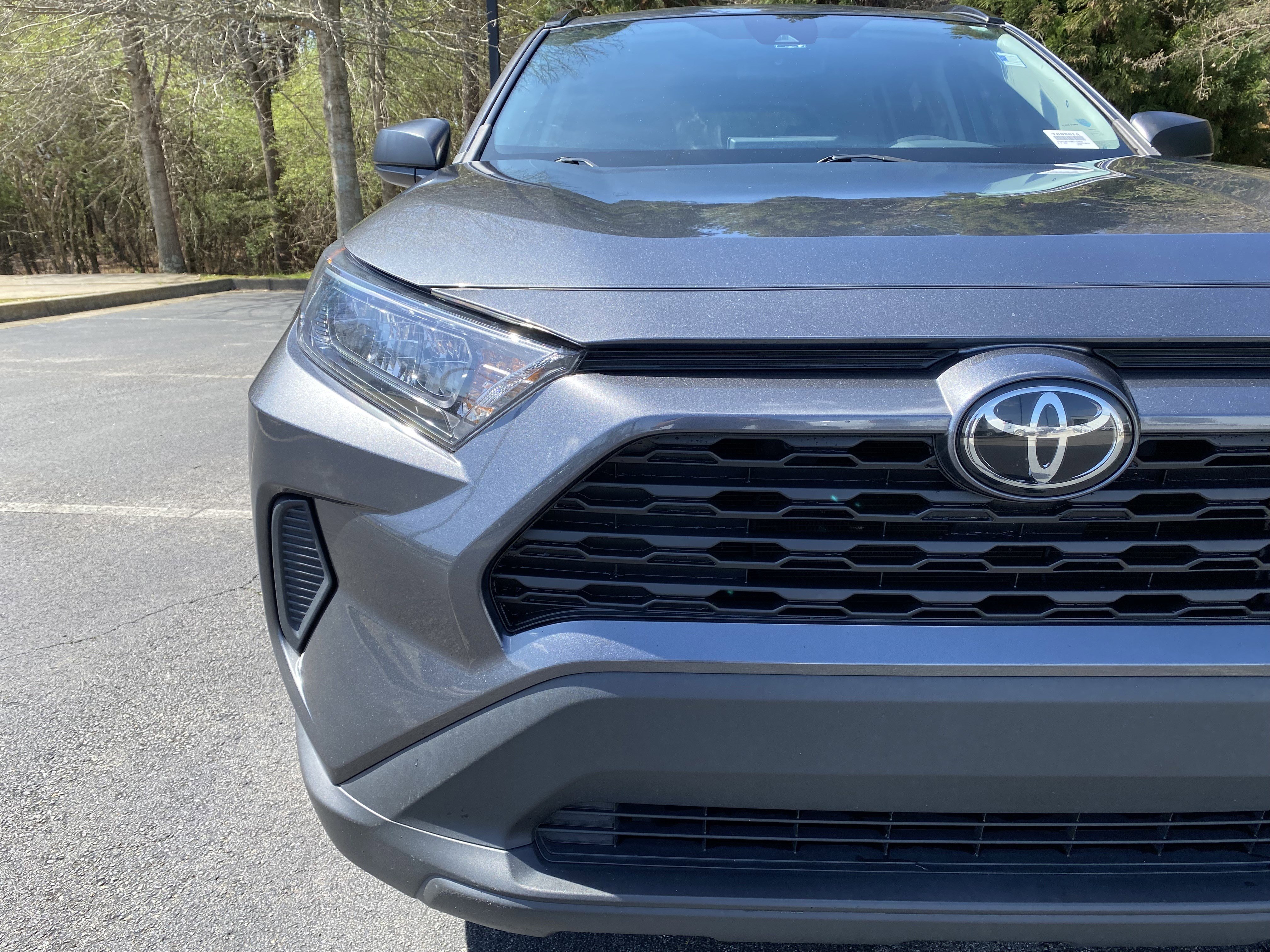 Used 2021 Toyota RAV4 LE image 14