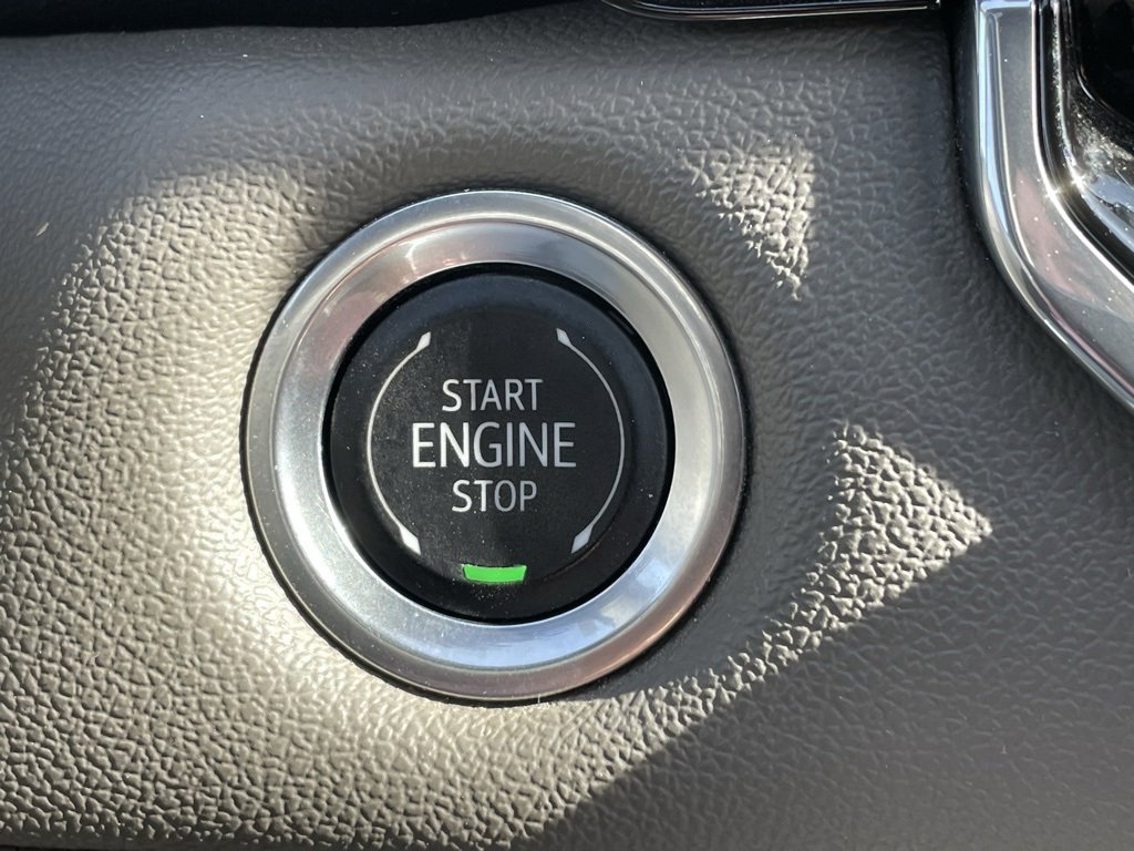 Used 2024 Chevrolet Colorado ZR2 w/ Safety Package image 32