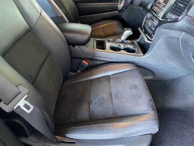 Used 2021 Jeep Grand Cherokee Laredo X RWD image 9