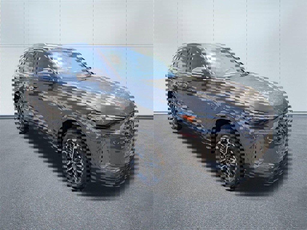 New 2025 Audi Q5 Premium