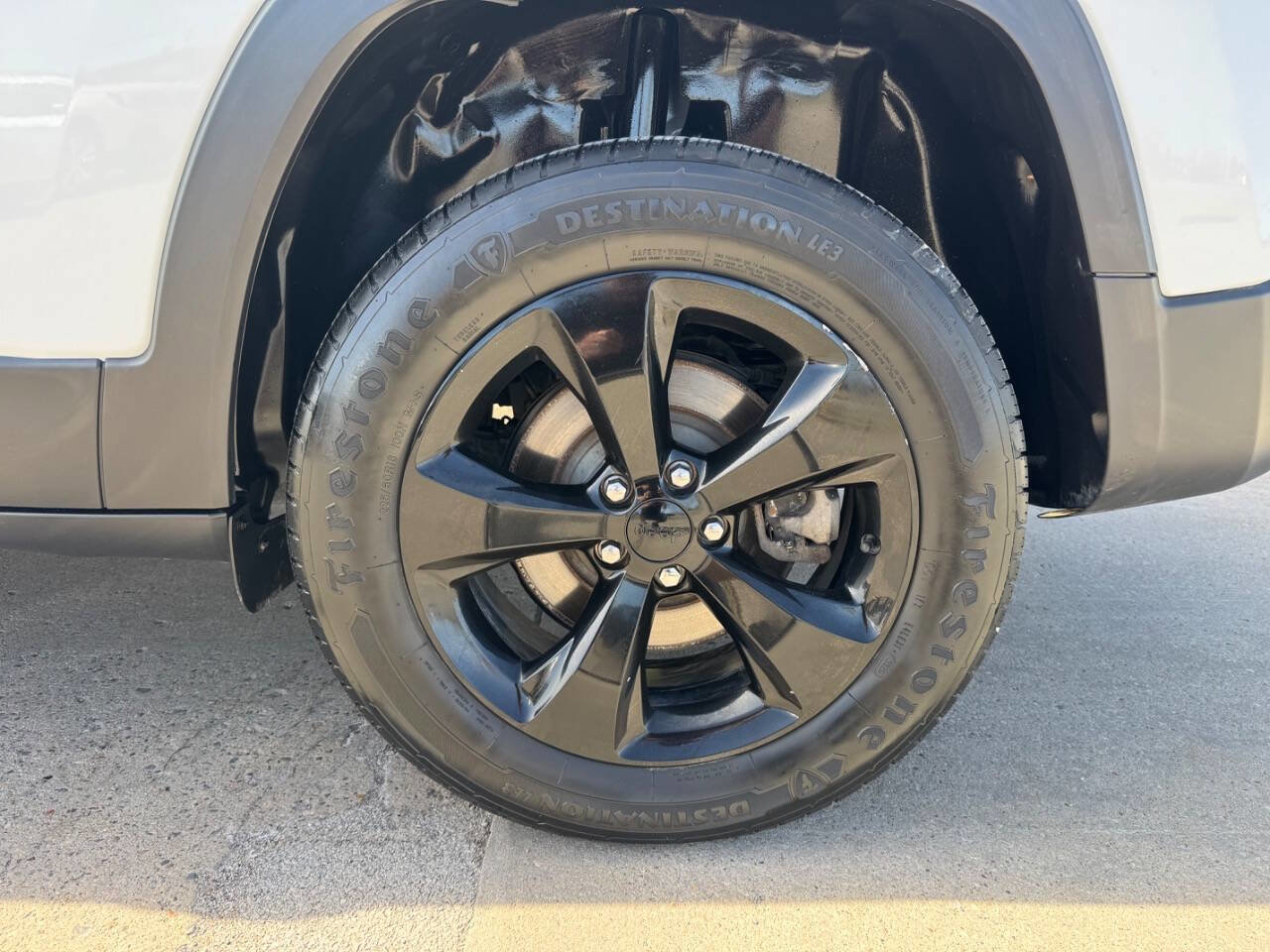 Used 2016 Jeep Cherokee High Altitude image 9