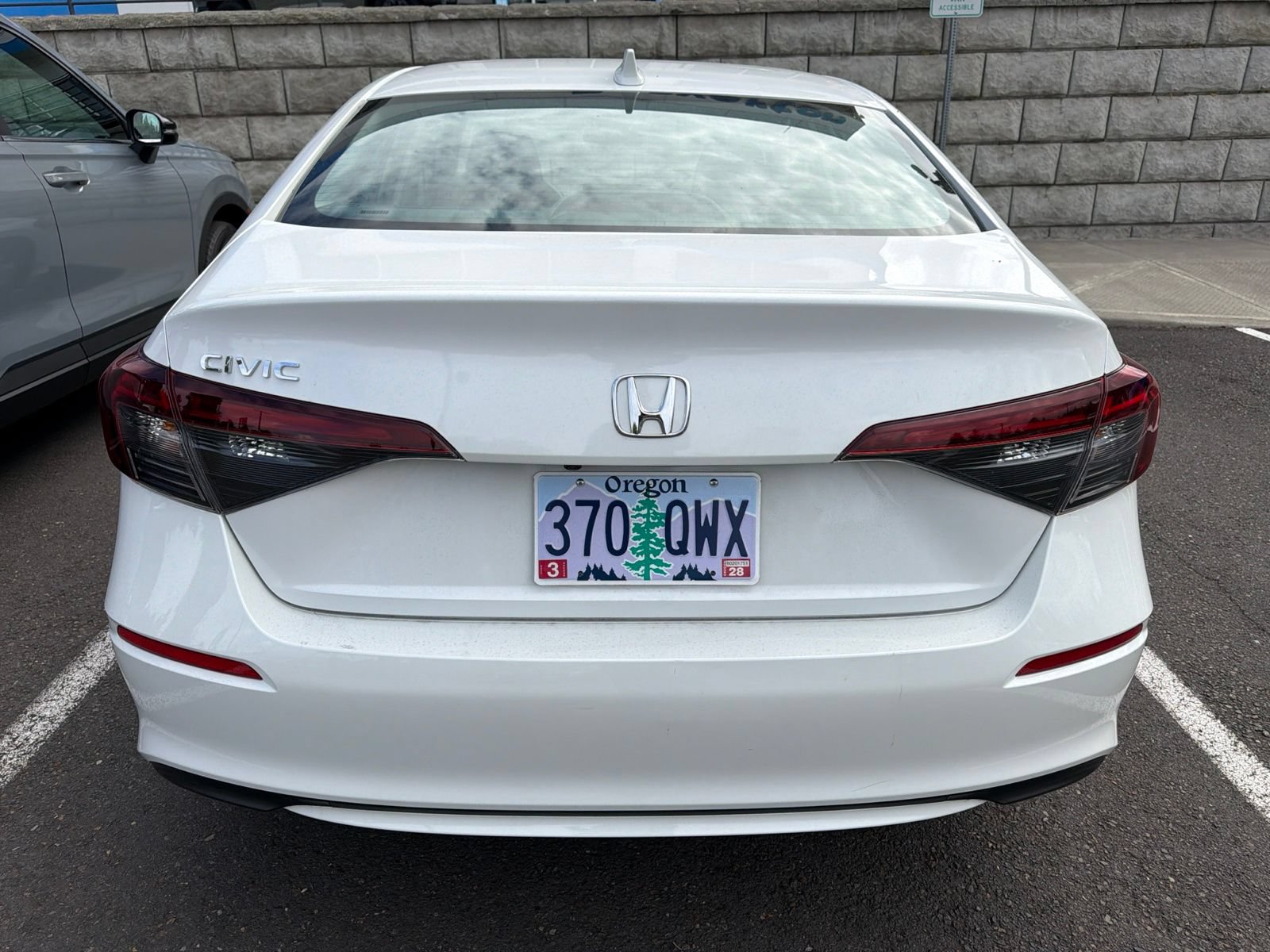 Used 2025 Honda Civic LX image 5
