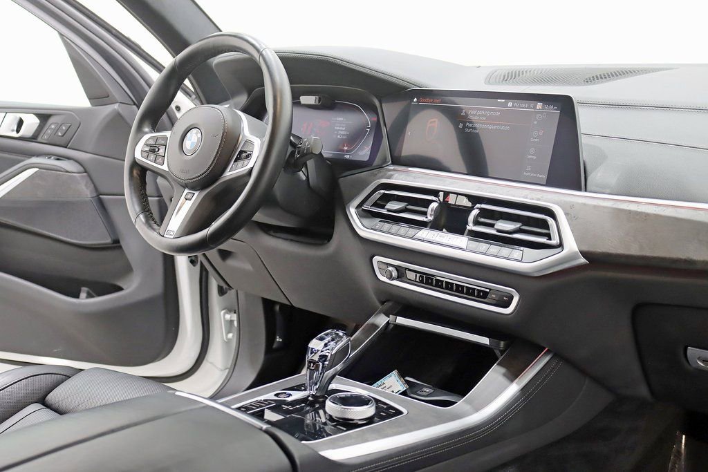 Used 2022 BMW X5 xDrive40i w/ M Sport Package image 37