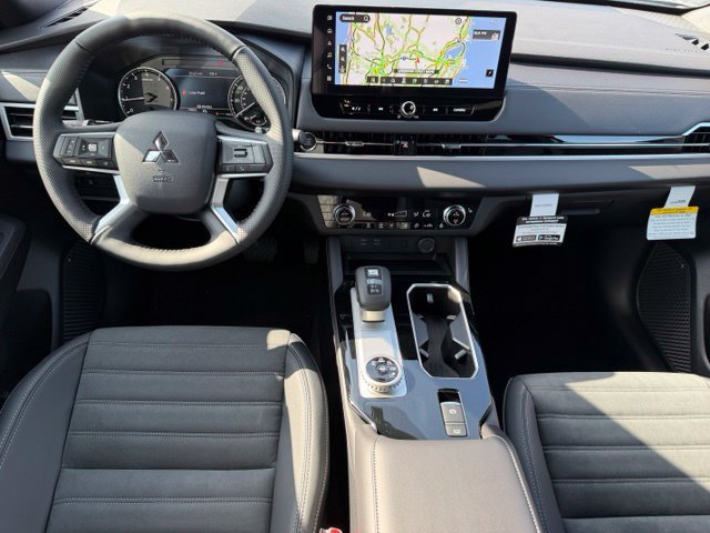 New 2026 Mitsubishi Outlander LE FWD image 18