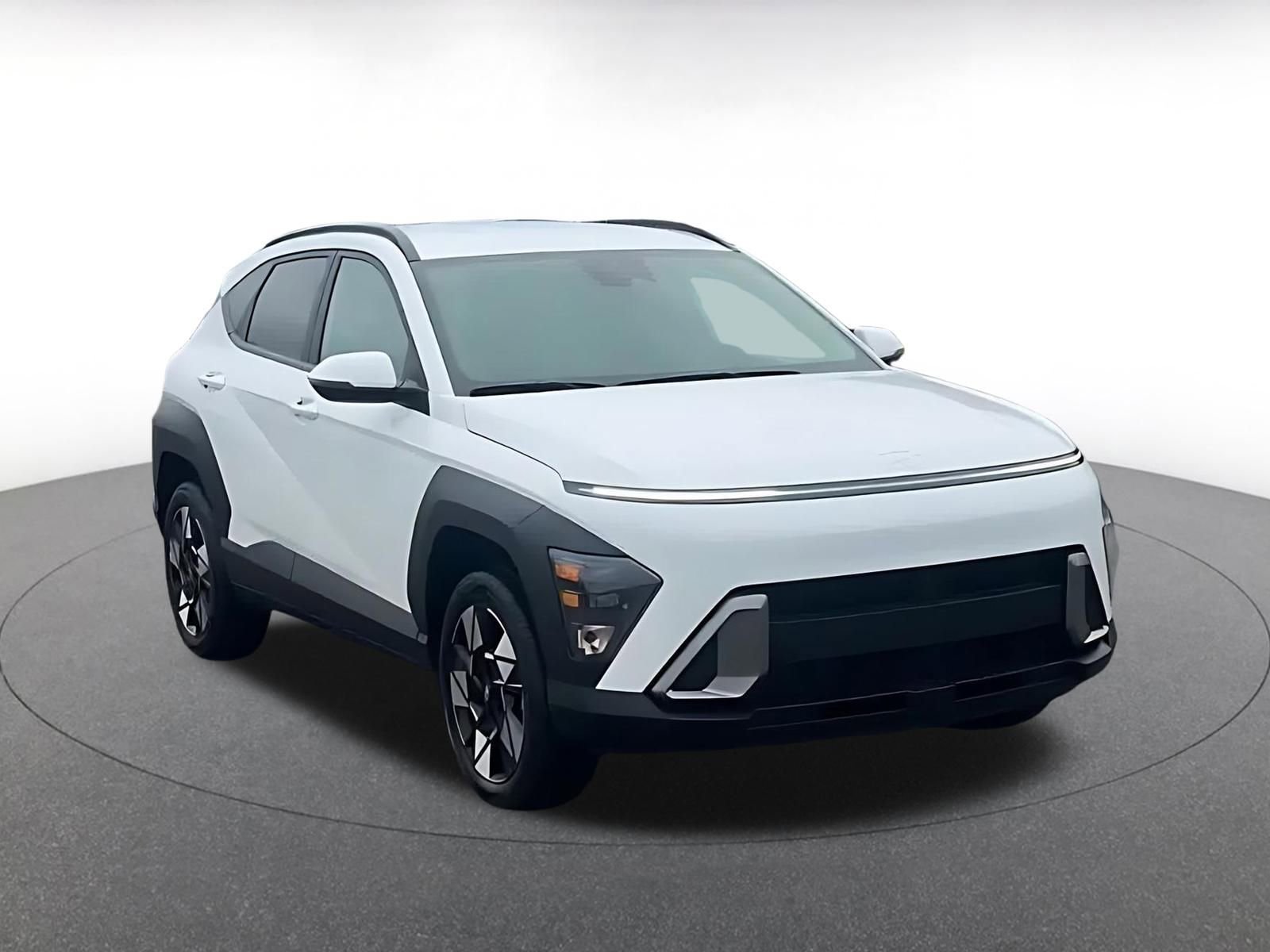 Used 2025 Hyundai Kona SEL image 3