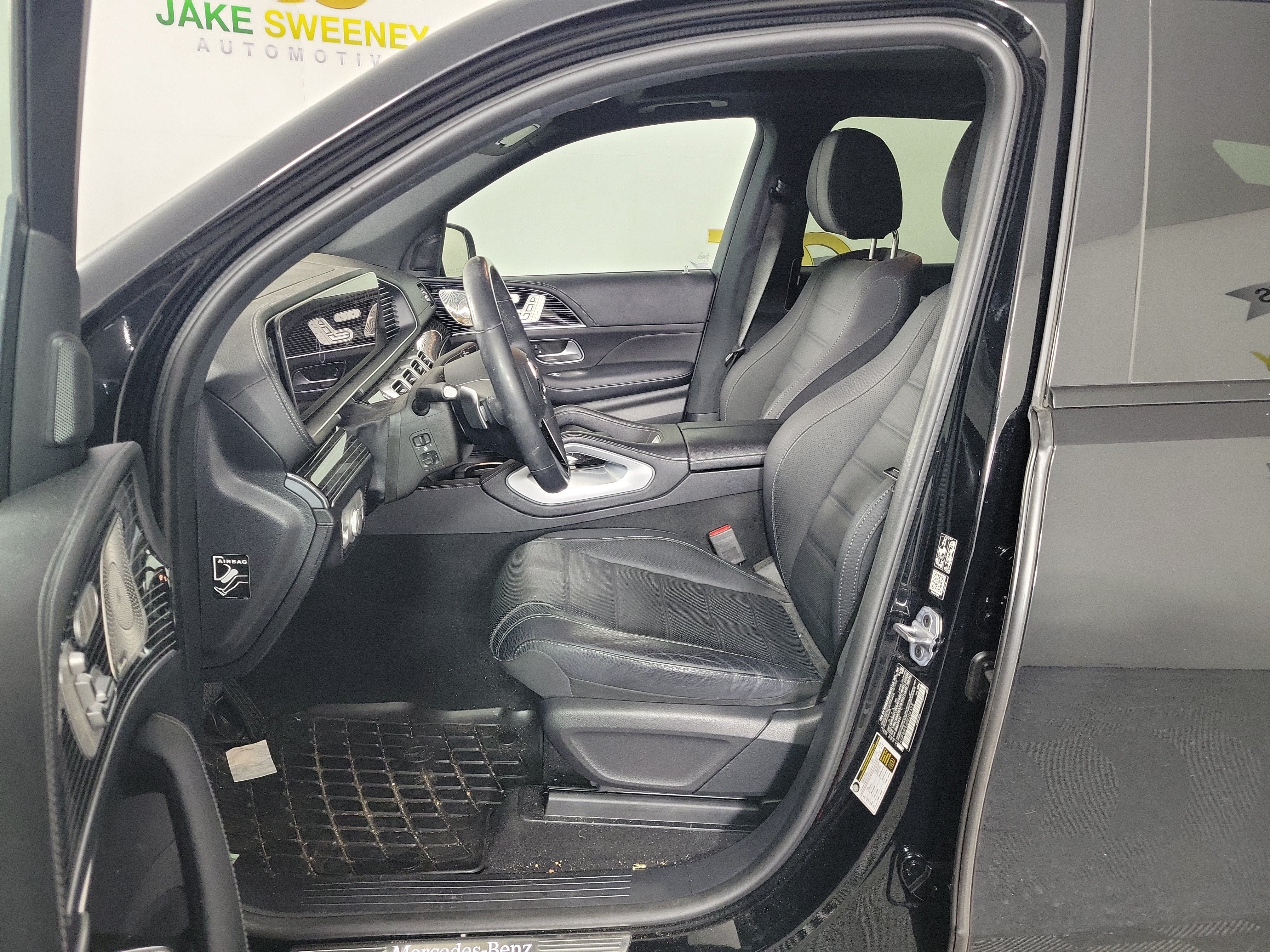 Used 2024 Mercedes-Benz GLE 580 4MATIC image 5