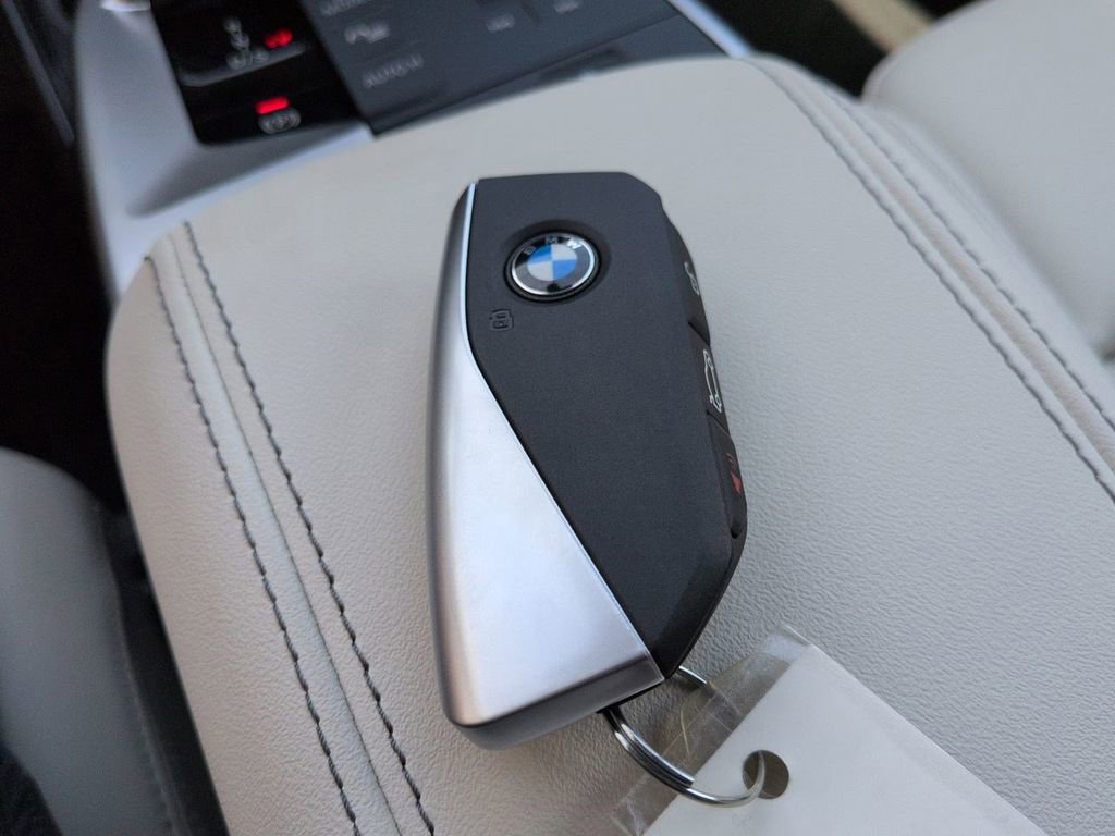 New 2026 BMW X1 xDrive28i w/ Technology Package image 30