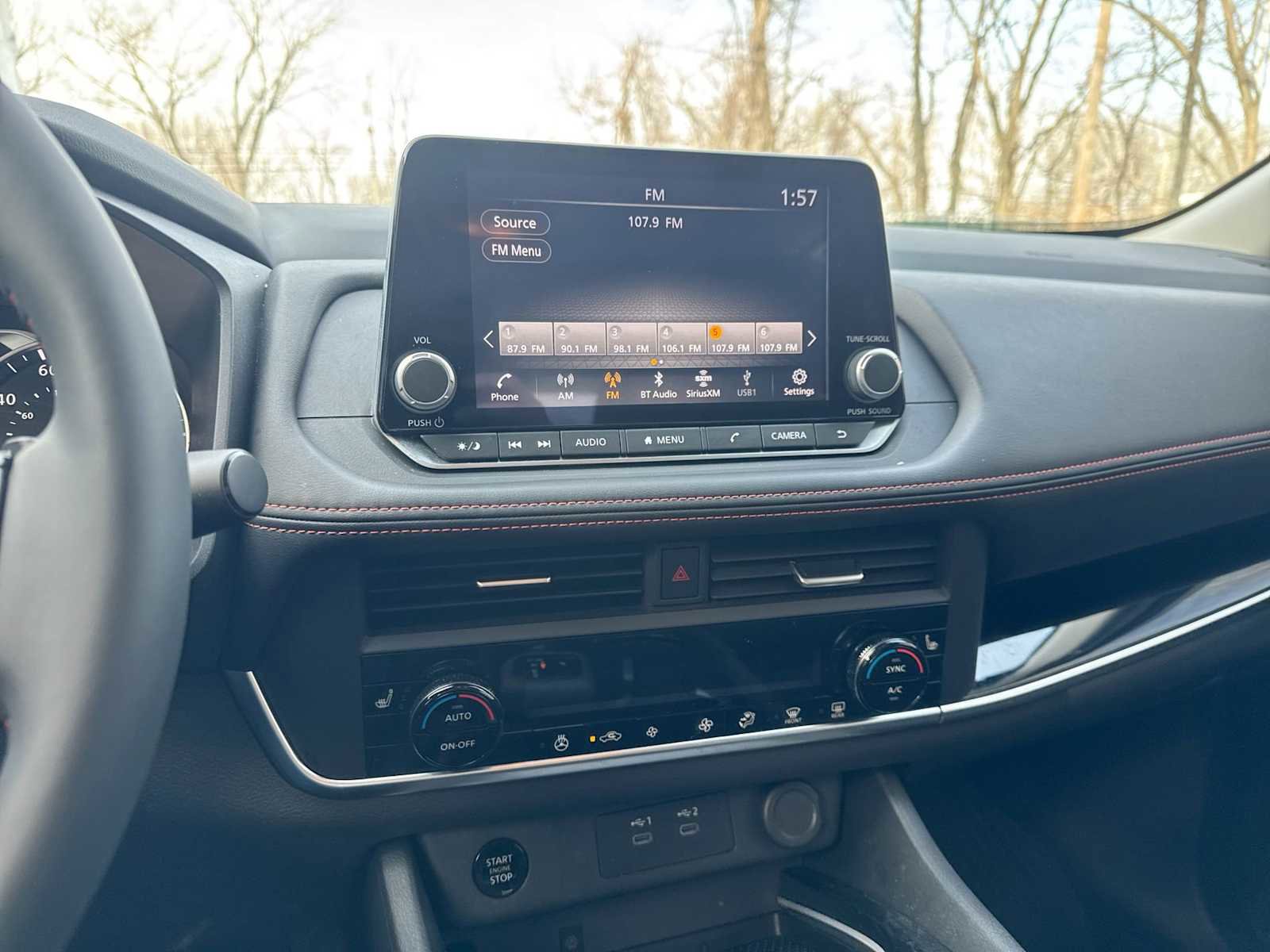 Used 2025 Nissan Rogue SV w/ Rock Creek Premium Package image 27