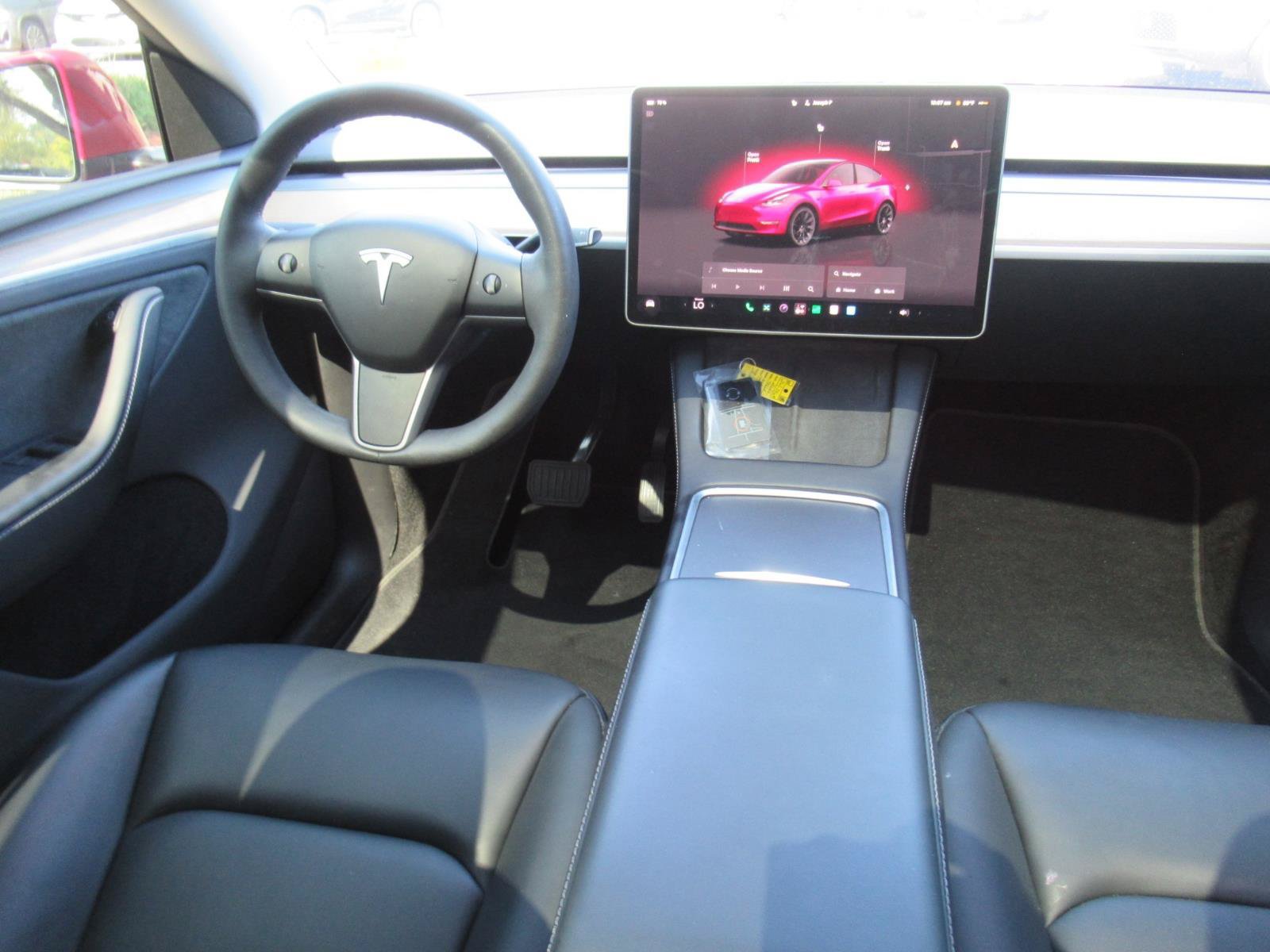 Used 2024 Tesla Model Y Long Range AWD/4WD image 14