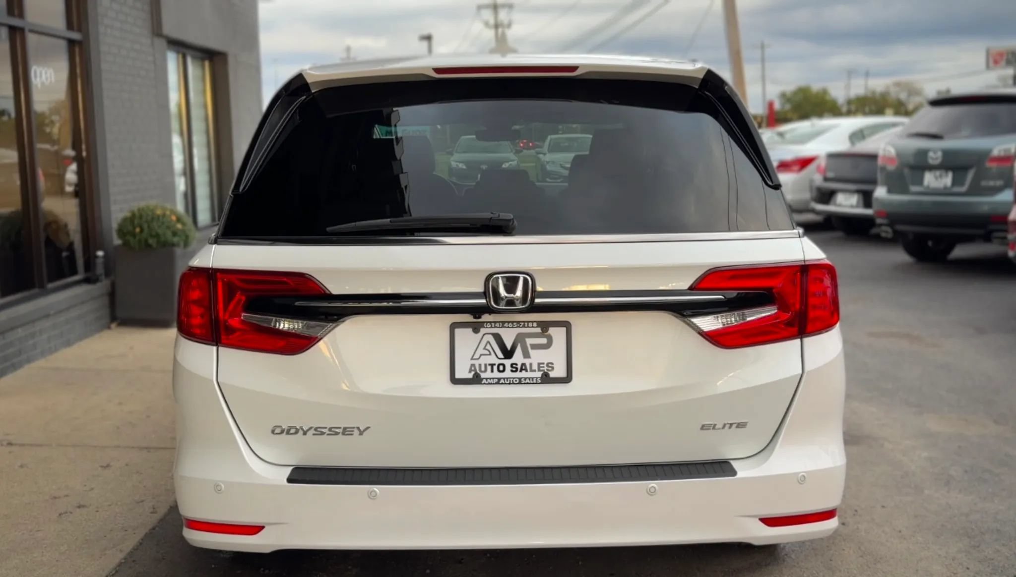 Used 2022 Honda Odyssey Elite image 3