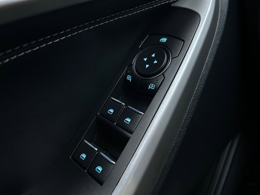 Used 2020 Ford Explorer XLT w/ Equipment Group 202A image 21