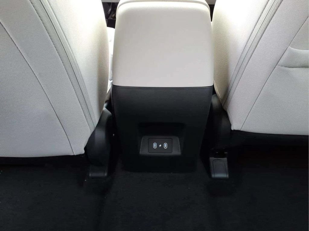 New 2026 Hyundai Tucson SE FWD image 13
