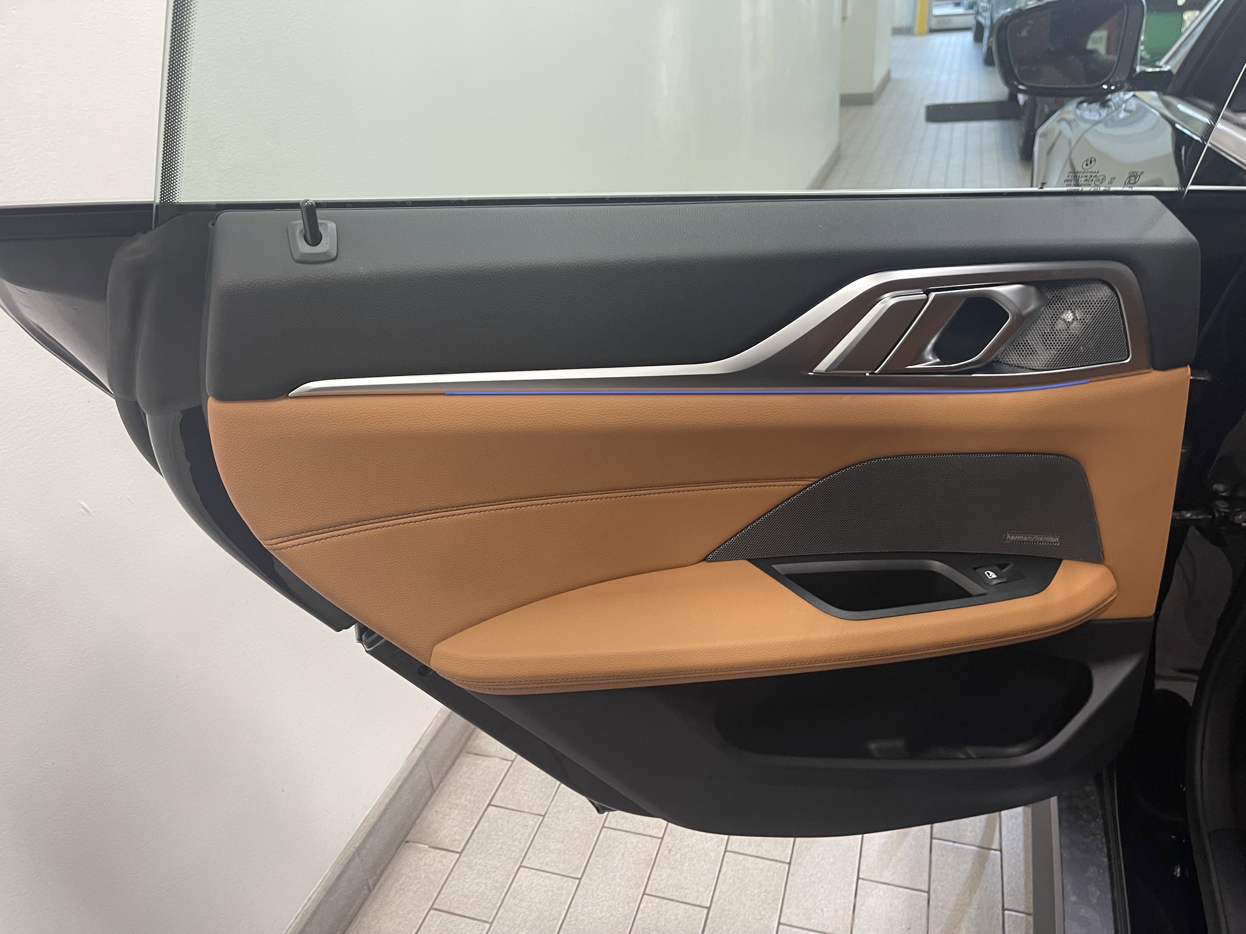 Used 2025 BMW i4 xDrive40i w/ Premium Package image 13