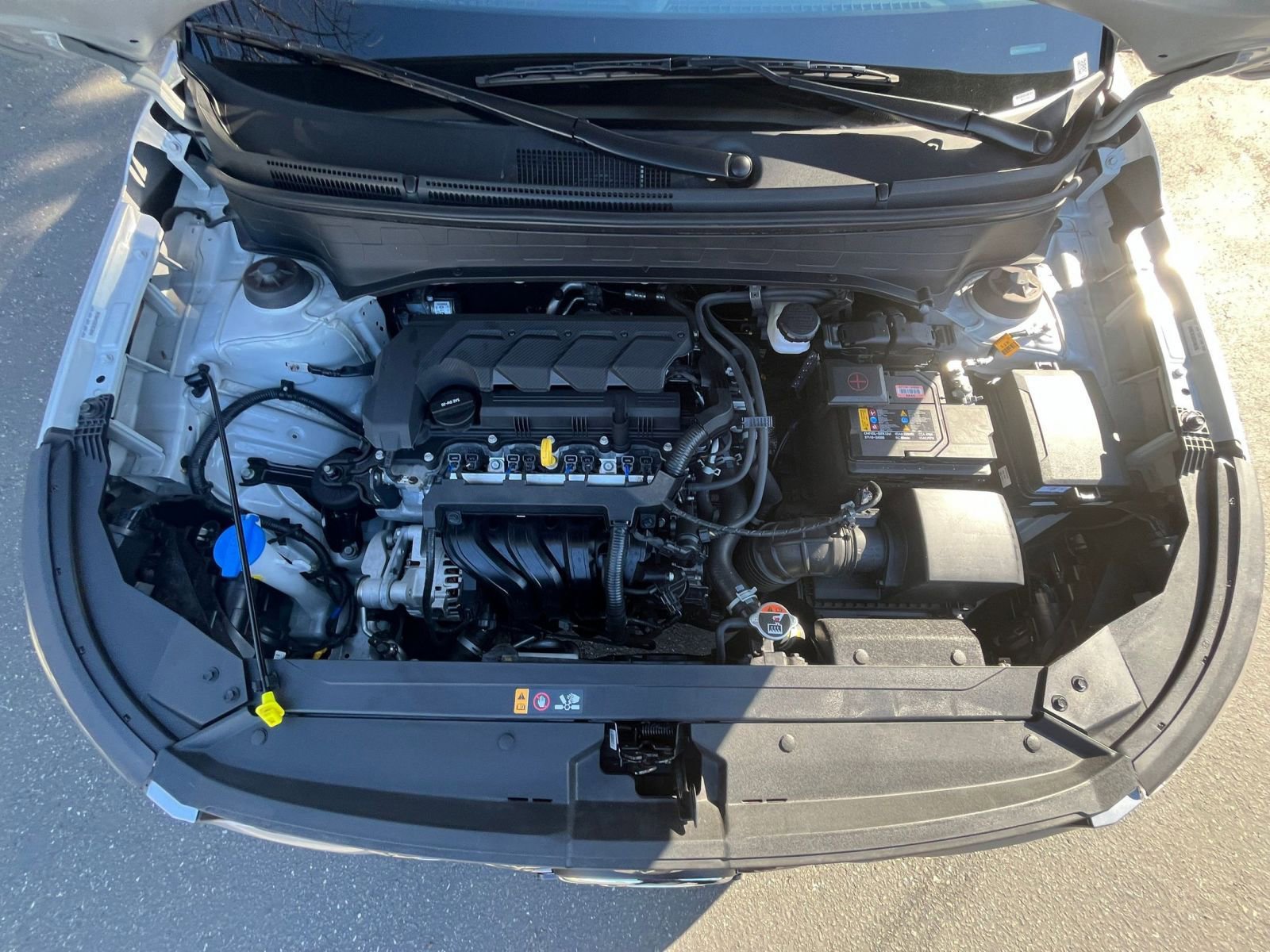 Used 2025 Hyundai Venue SEL image 31