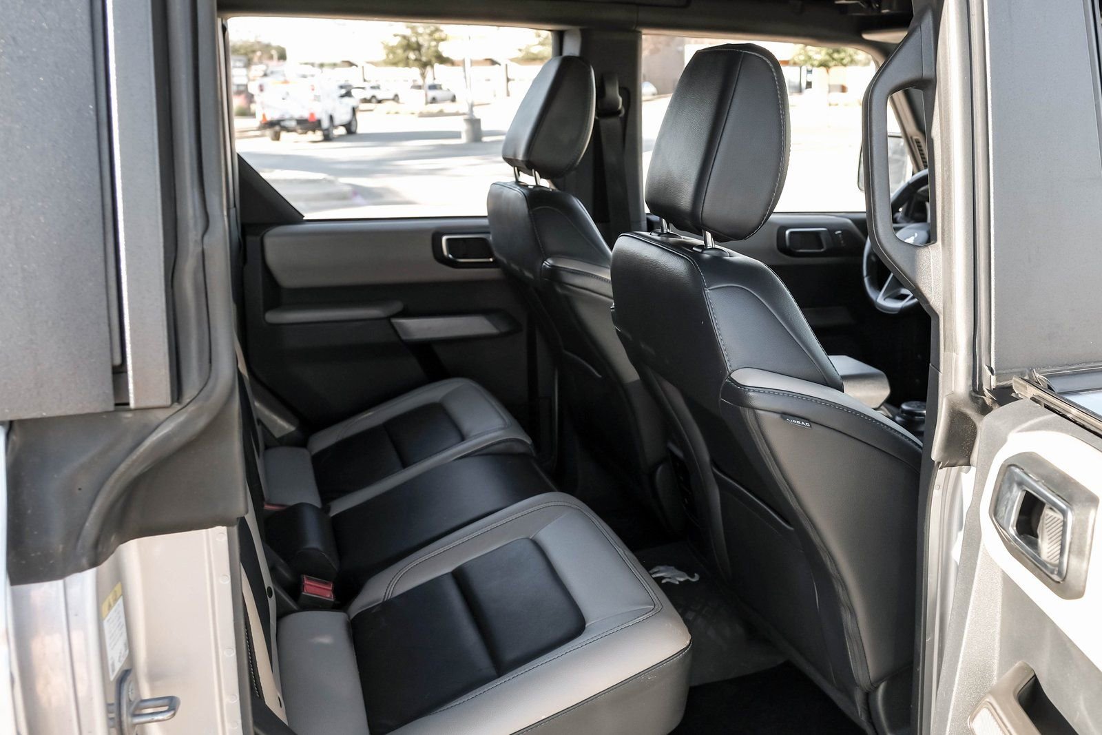 Used 2022 Ford Bronco Wildtrak image 35