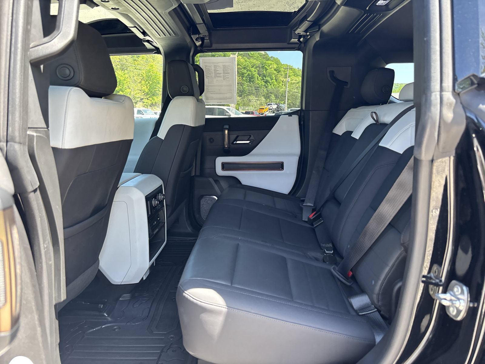 Used 2024 GMC Hummer EV 2X AWD/4WD image 21