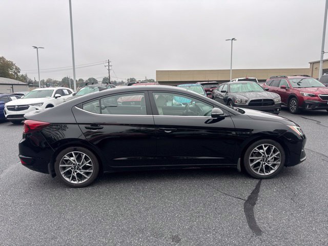 Used 2019 Hyundai Elantra Limited w/ Ultimate Package 02 FWD image 4