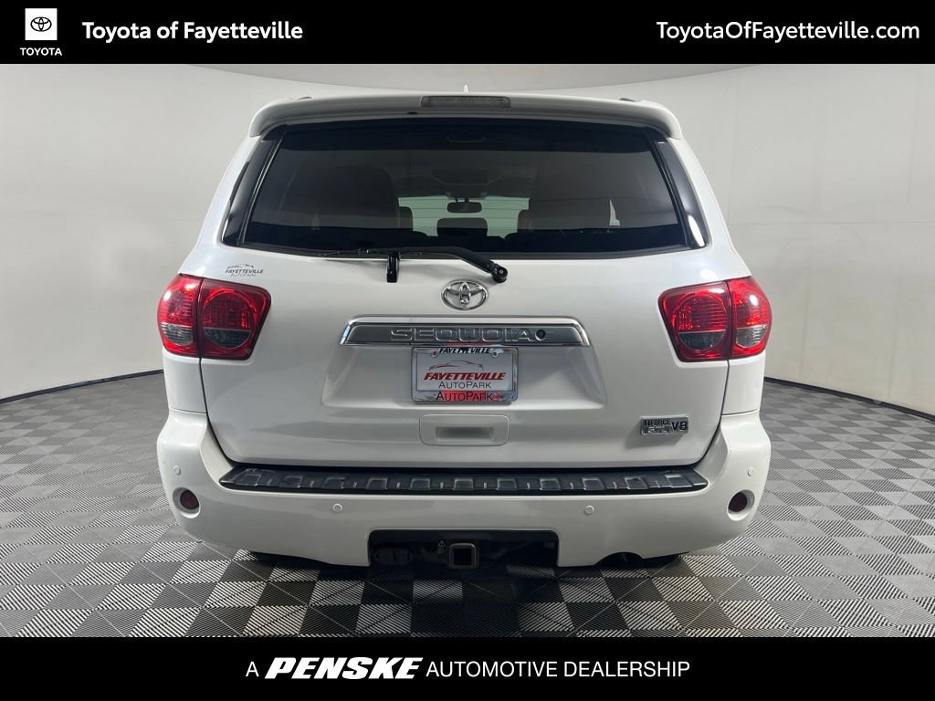 Used 2016 Toyota Sequoia Platinum AWD/4WD image 4