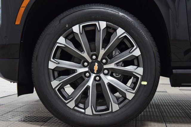 New 2026 Chevrolet Suburban High Country AWD/4WD image 28