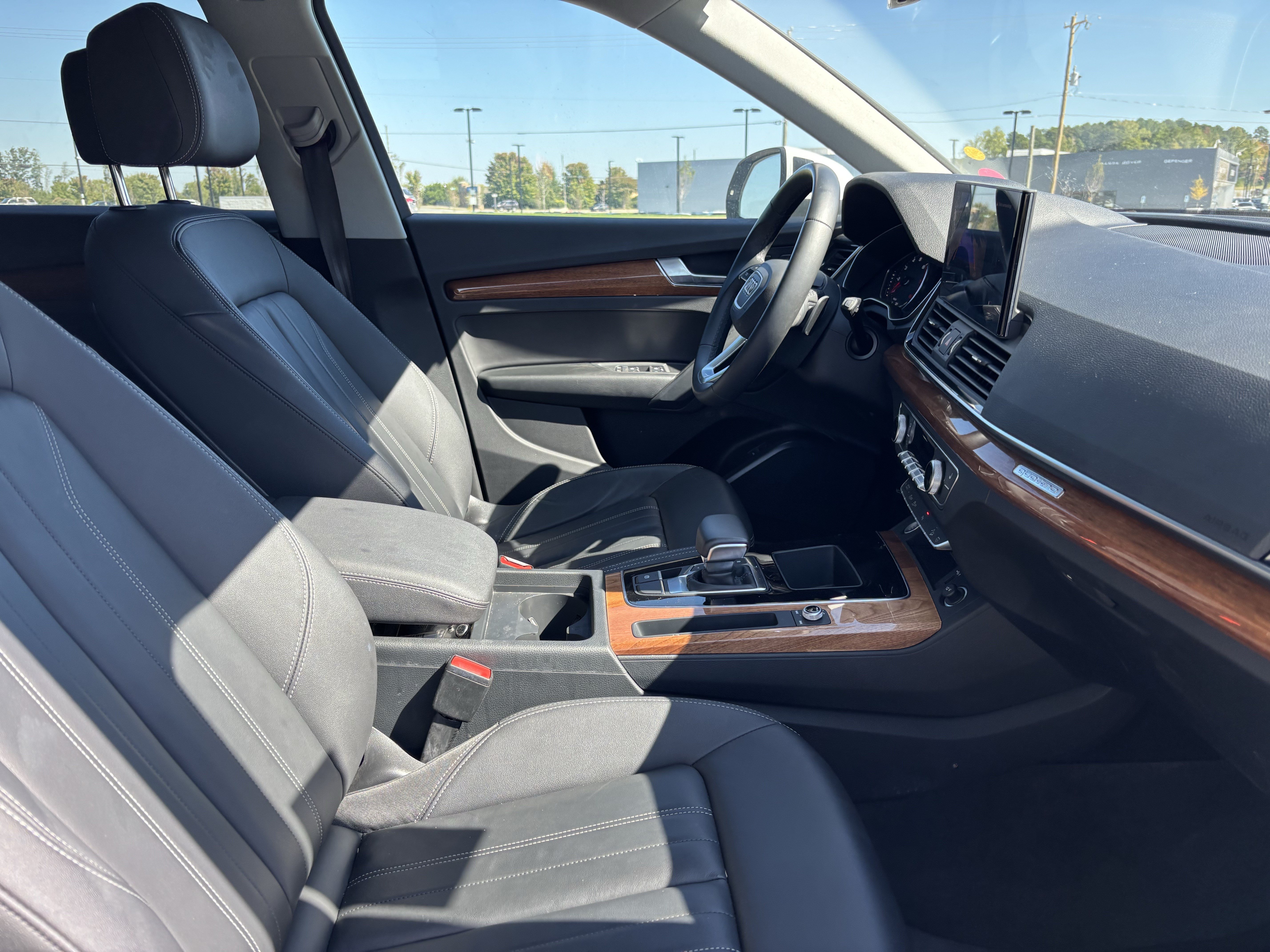Used 2023 Audi Q5 2.0T Premium w/ Convenience Package AWD/4WD image 35