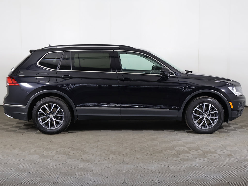 Used 2020 Volkswagen Tiguan SE w/ Panoramic Sunroof Package AWD/4WD image 19