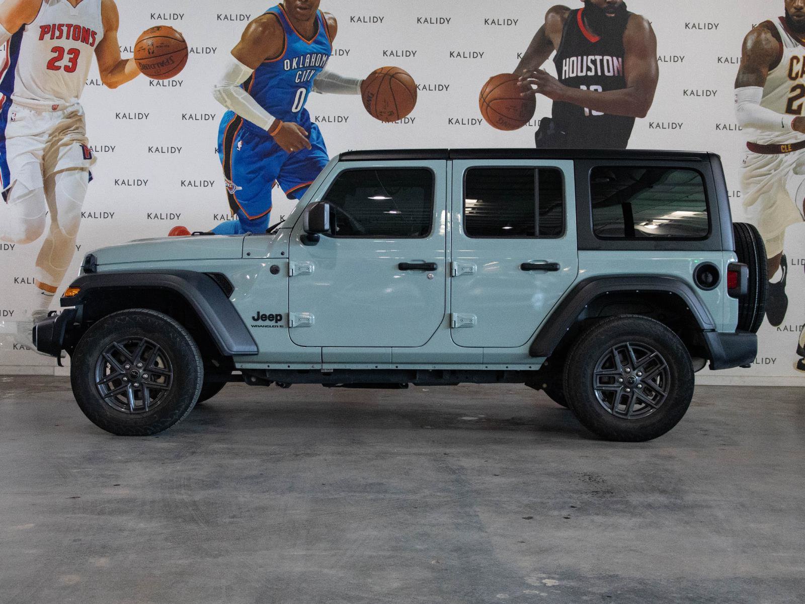 Used 2024 Jeep Wrangler Sport S AWD/4WD image 16