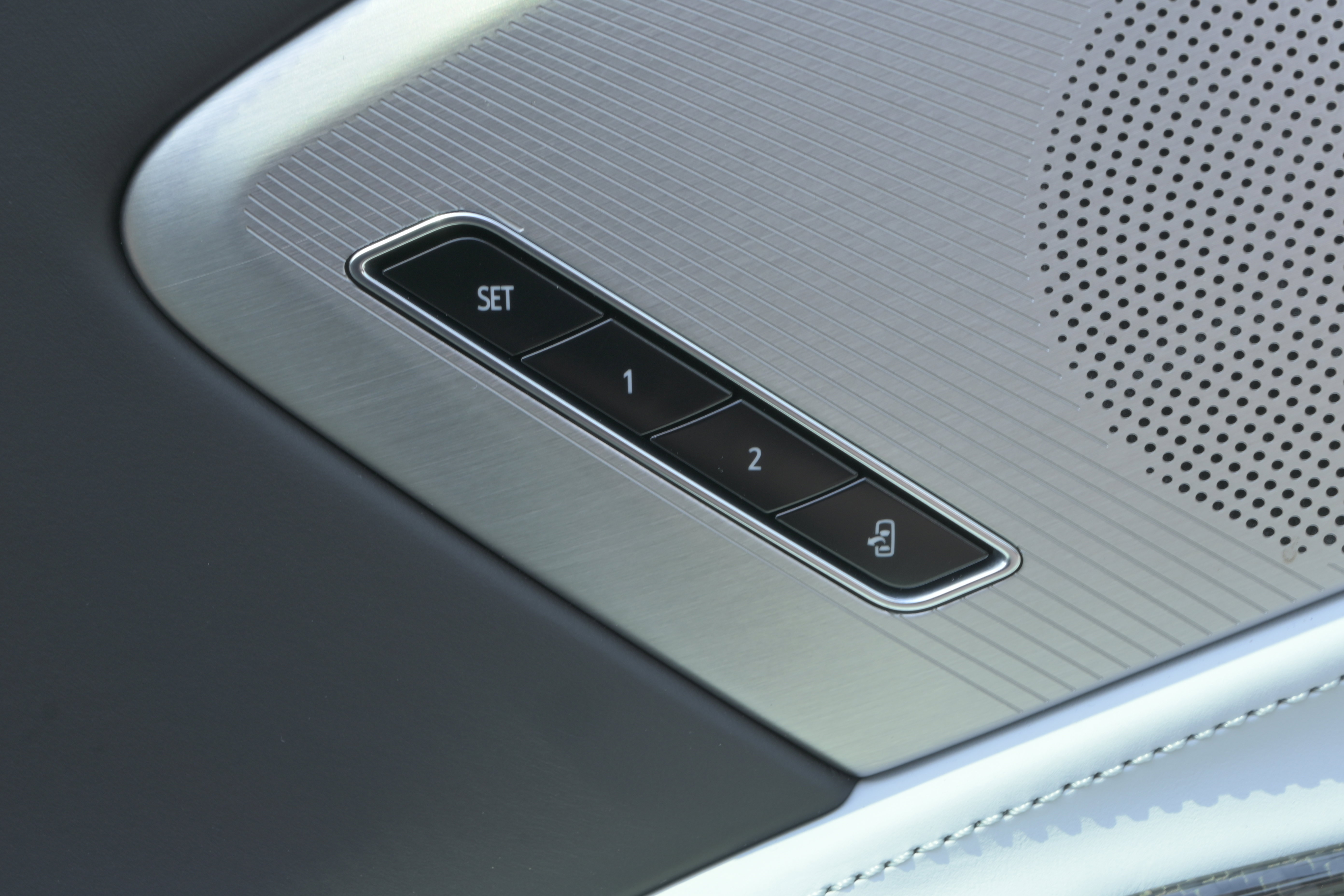 Used 2023 Chevrolet Corvette Stingray Premium Cpe w/ Z51 Performance Package RWD image 25